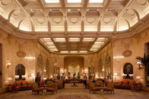 Ritz: Réquiem por la belleza perdida